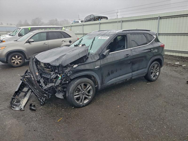 Фото 1 - KIA SELTOS