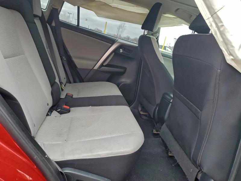 Фото 11 - TOYOTA RAV4