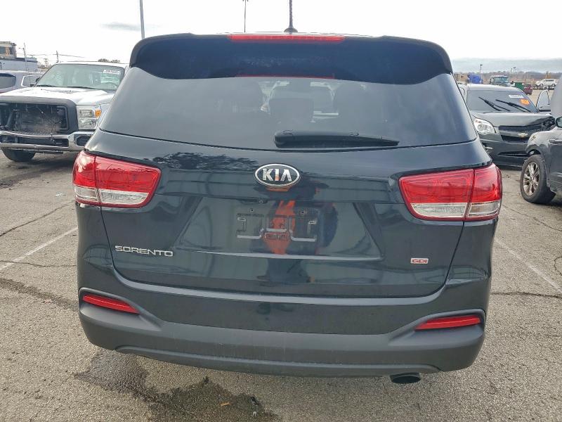 Фото 6 - KIA SORENTO