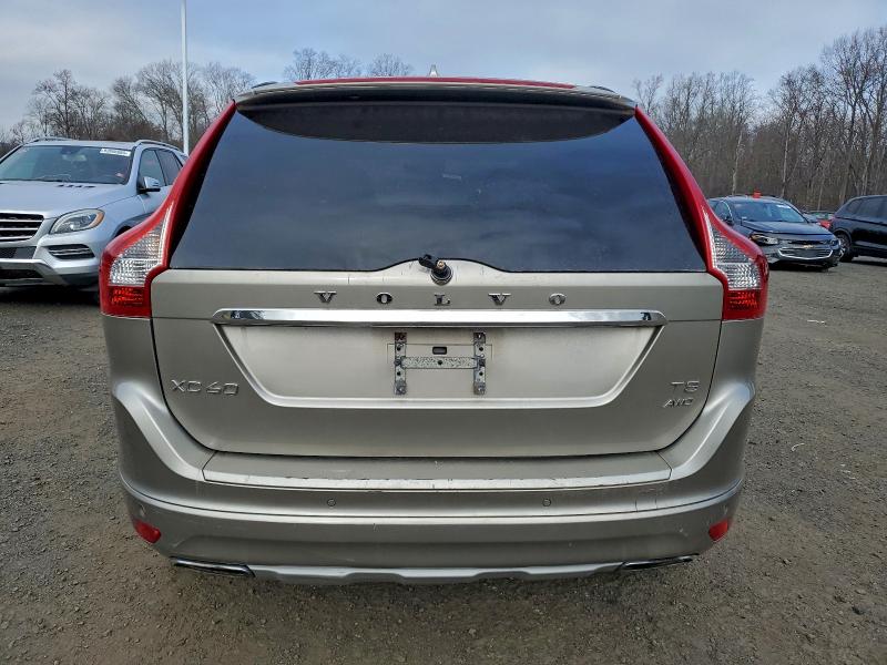 Фото 6 - VOLVO XC60