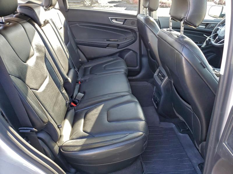 Фото 11 - FORD EDGE