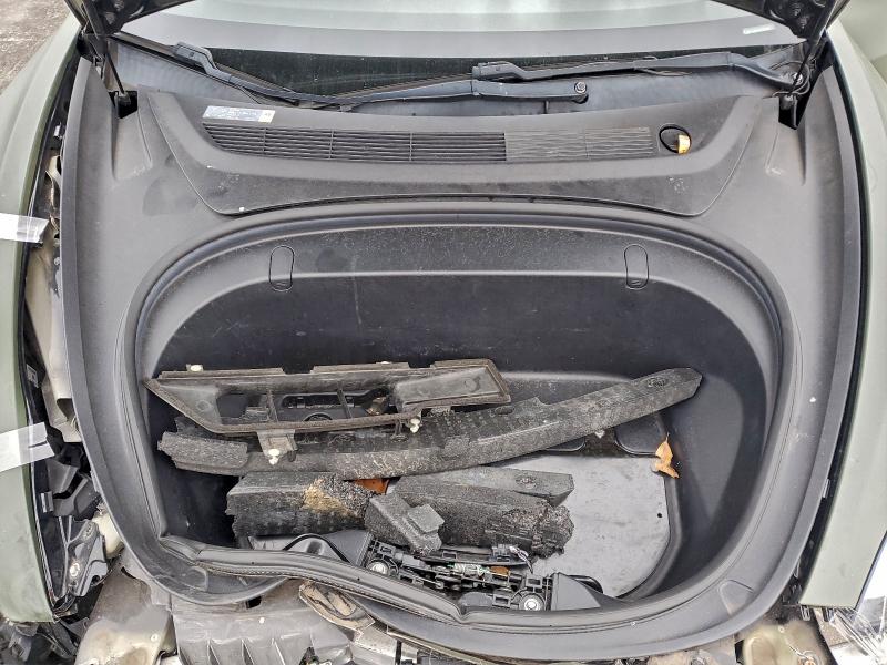 Фото 11 - TESLA MODEL 3