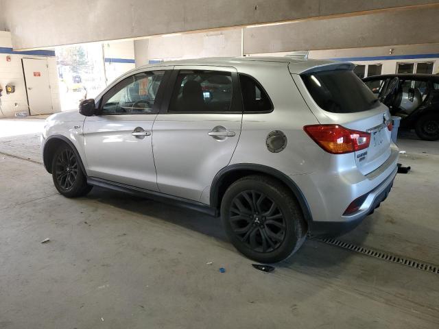 Фото 2 - MITSUBISHI OUTLANDER