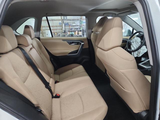 Фото 11 - TOYOTA RAV4