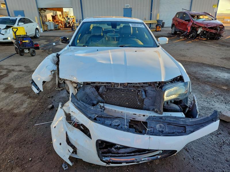 Фото 5 - CHRYSLER 300