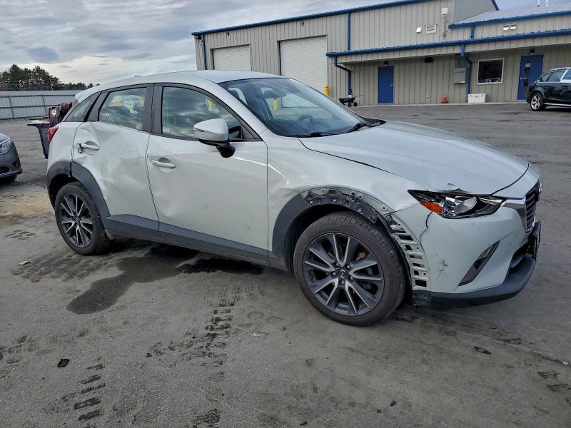 Фото 4 - MAZDA CX-3