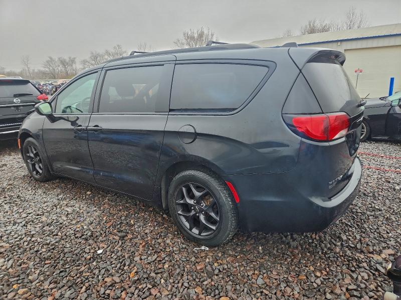 Фото 2 - CHRYSLER PACIFICA