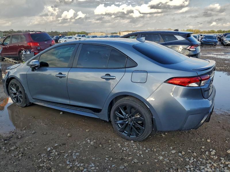 Фото 2 - TOYOTA COROLLA