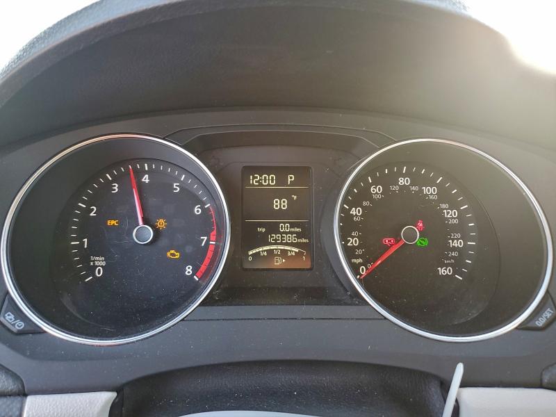 Фото 9 - VOLKSWAGEN JETTA