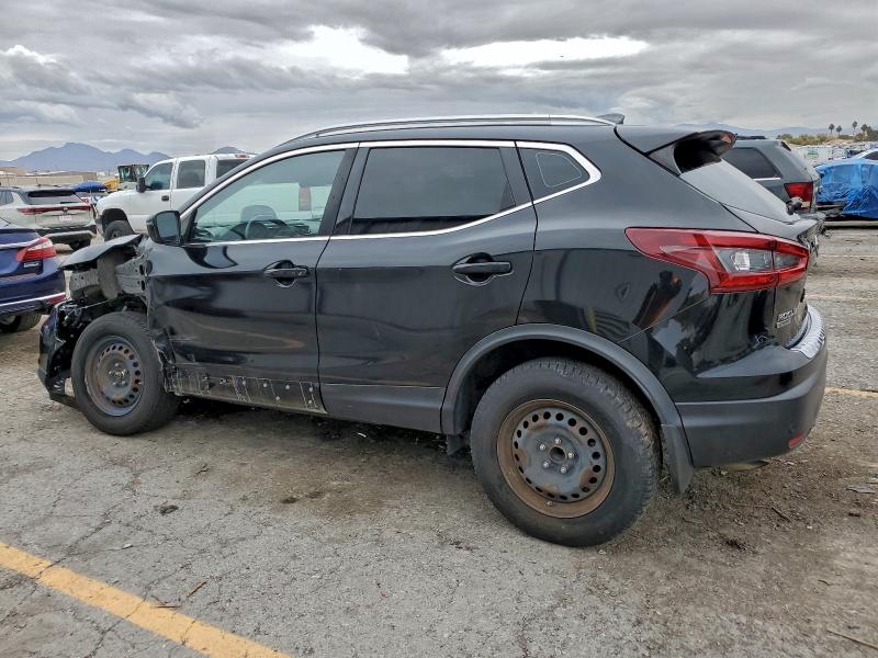 Фото 2 - NISSAN ROGUE