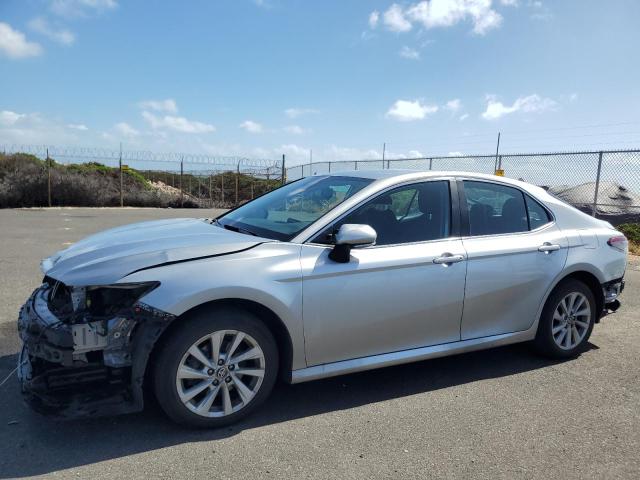 Фото 1 - TOYOTA CAMRY