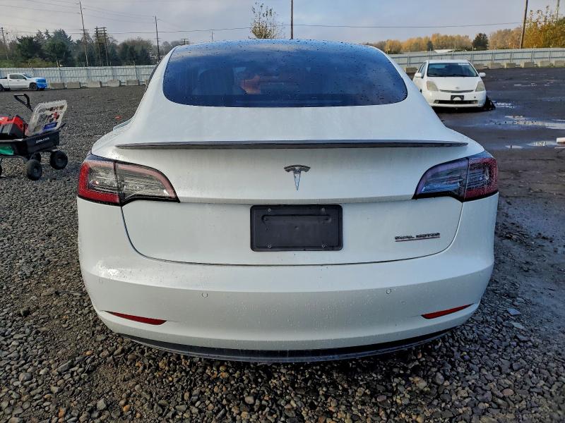 Фото 6 - TESLA MODEL 3