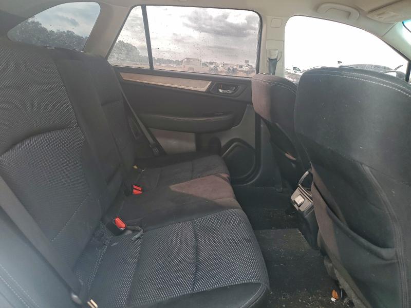 Фото 10 - SUBARU OUTBACK