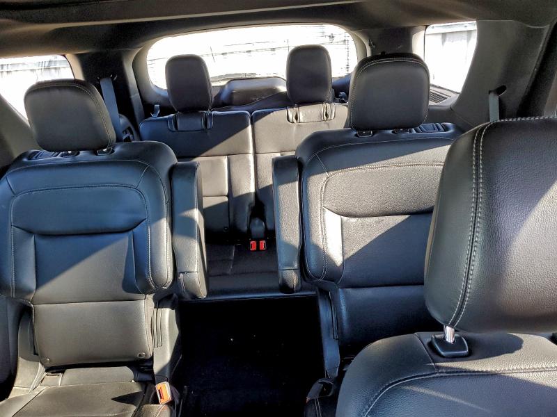 Фото 10 - FORD EXPLORER