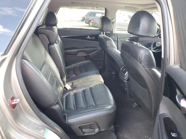 Фото 10 - KIA SORENTO