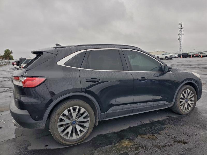 Фото 3 - FORD ESCAPE