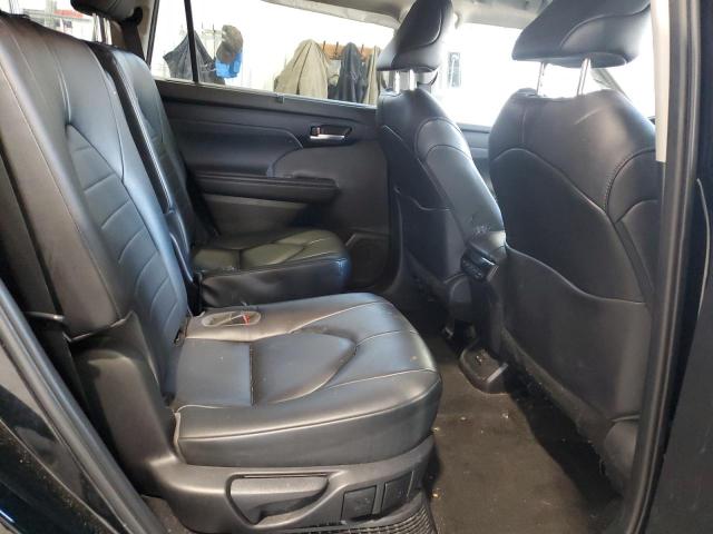 Фото 11 - TOYOTA HIGHLANDER