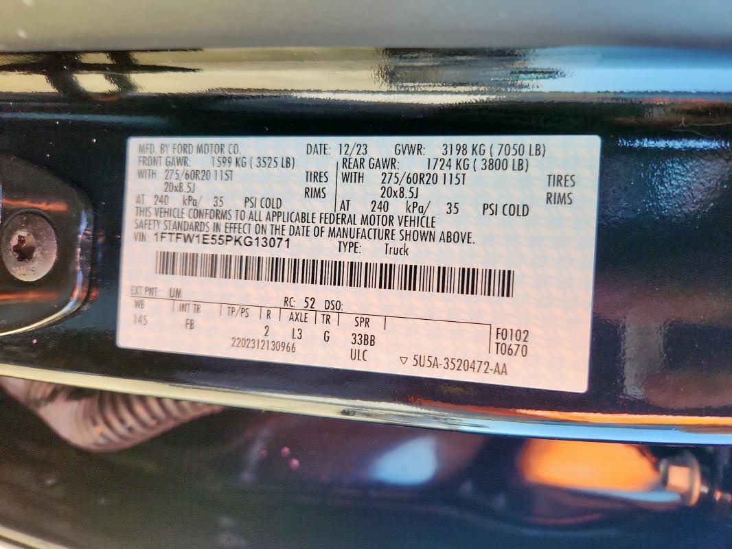 Фото 12 - FORD F-150