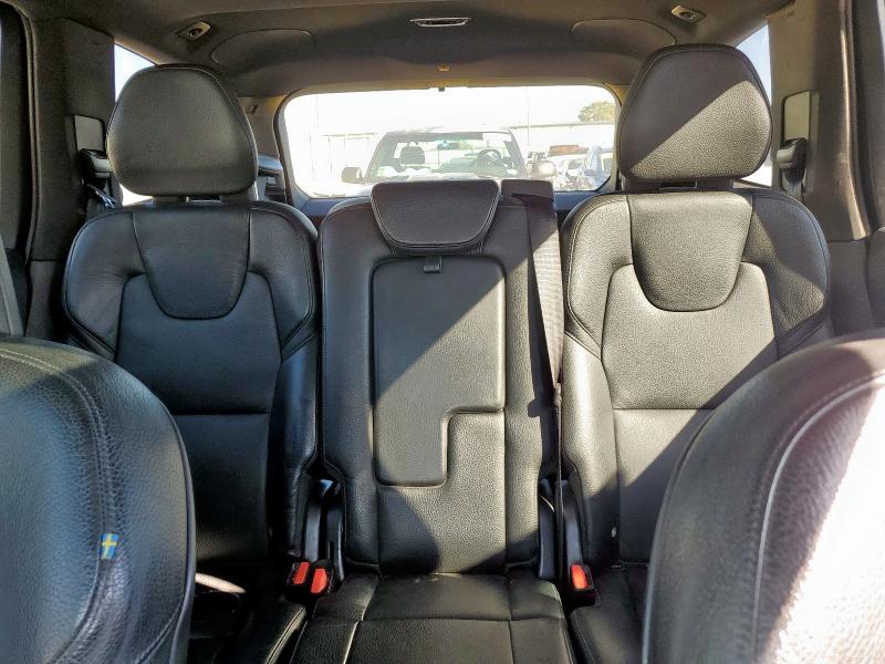 Фото 10 - VOLVO XC90