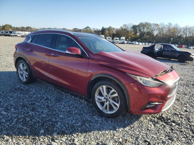 Фото 4 - INFINITI QX30