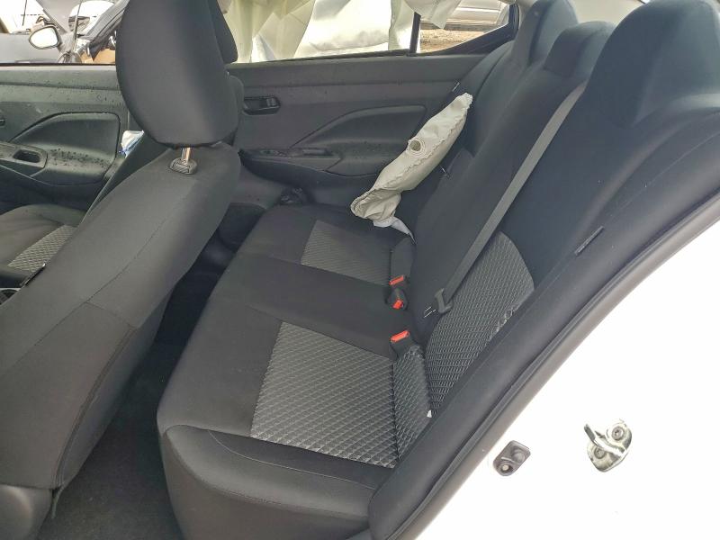 Фото 10 - NISSAN VERSA