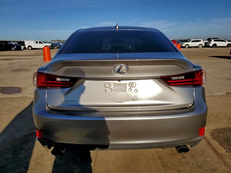 Фото 6 - LEXUS IS