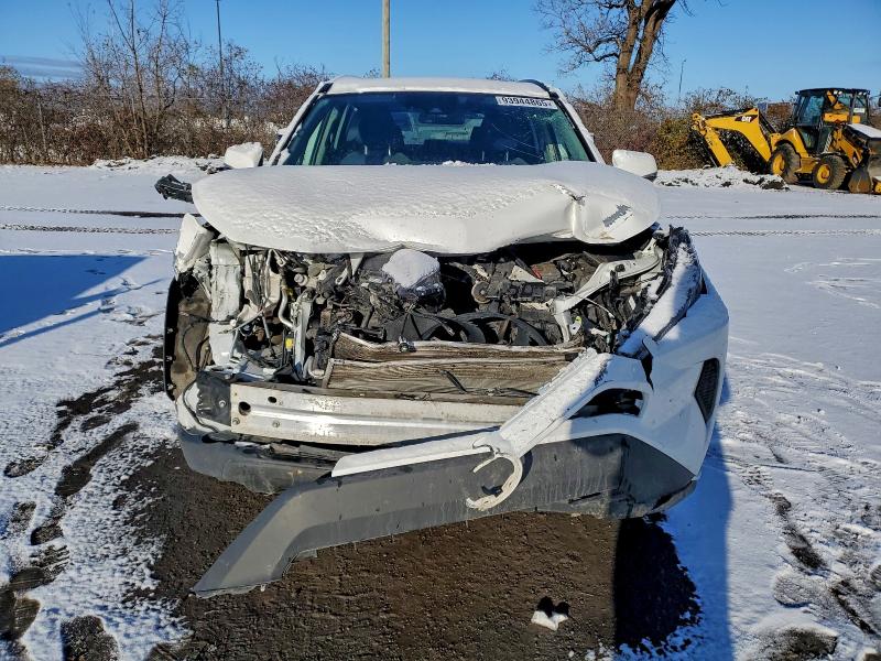 Фото 5 - TOYOTA RAV4