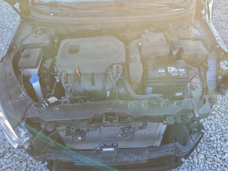 Фото 11 - HYUNDAI SONATA