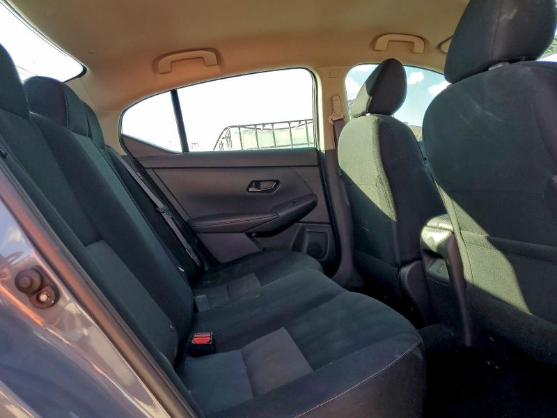 Фото 10 - NISSAN SENTRA