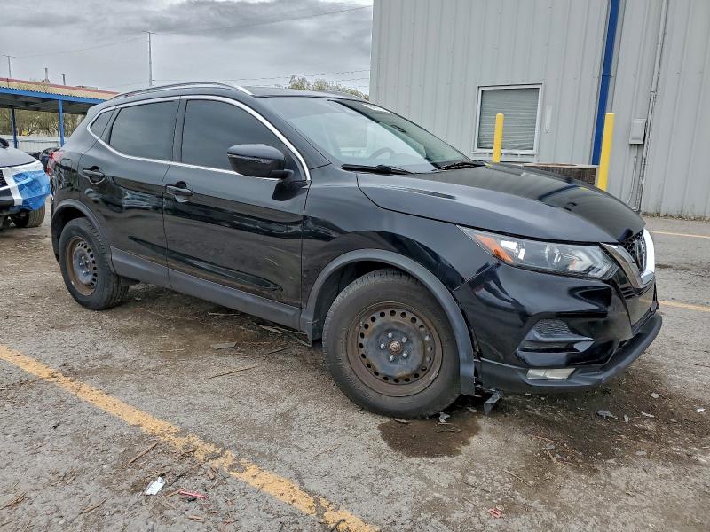 Фото 4 - NISSAN ROGUE