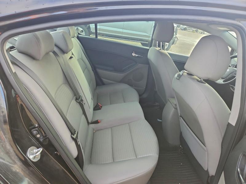 Фото 10 - KIA FORTE