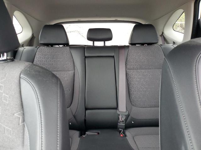 Фото 10 - KIA SELTOS