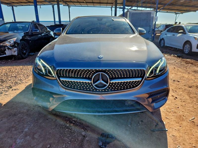 Фото 5 - MERCEDES-BENZ E-CLASS