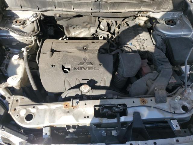 Фото 12 - MITSUBISHI OUTLANDER