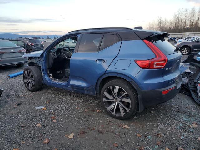 Фото 2 - VOLVO XC40