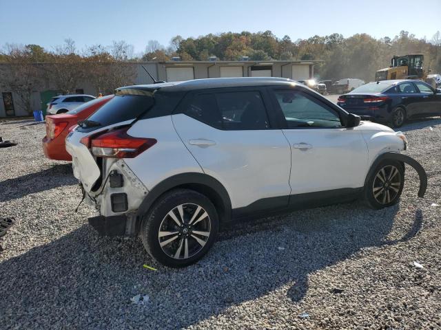 Фото 3 - NISSAN KICKS