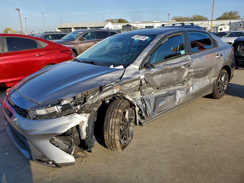 Фото 1 - KIA FORTE