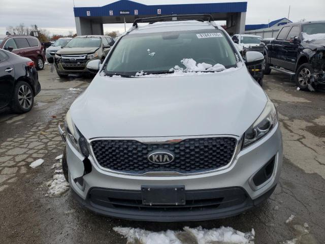Фото 5 - KIA SORENTO