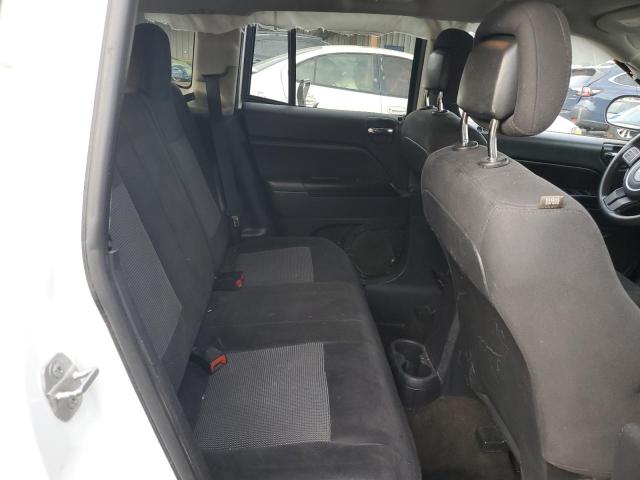 Фото 10 - JEEP COMPASS