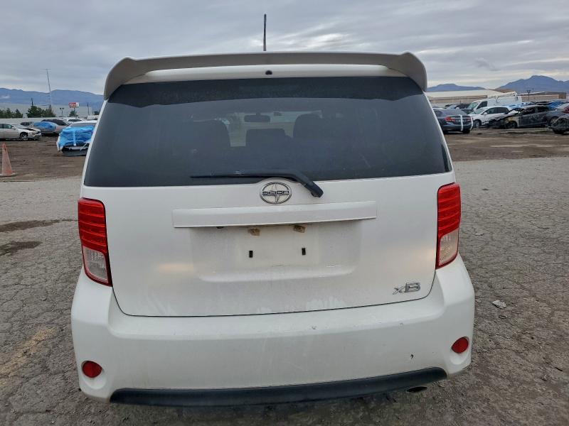 Фото 6 - TOYOTA SCION