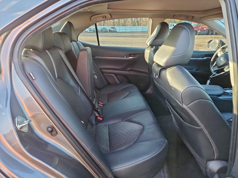 Фото 10 - TOYOTA CAMRY