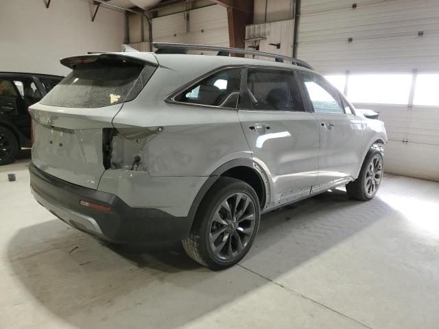 Фото 3 - KIA SORENTO