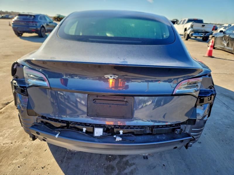 Фото 6 - TESLA MODEL 3