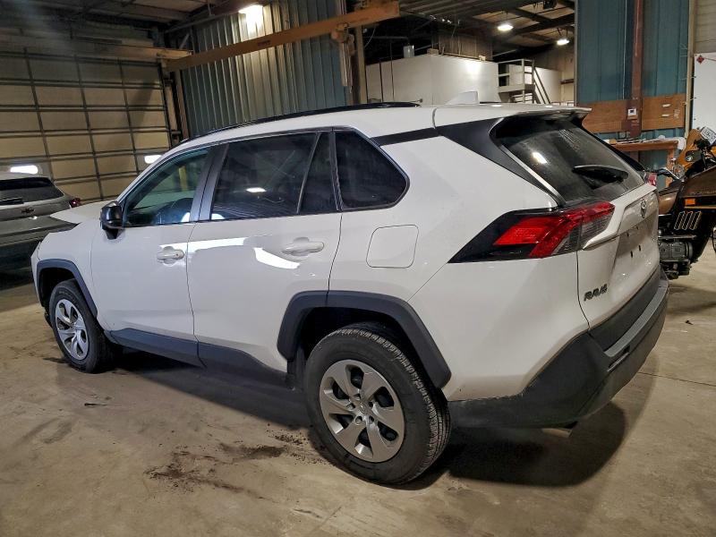 Фото 2 - TOYOTA RAV4