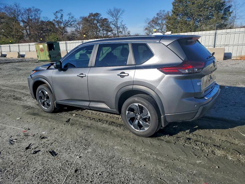 Фото 2 - NISSAN ROGUE