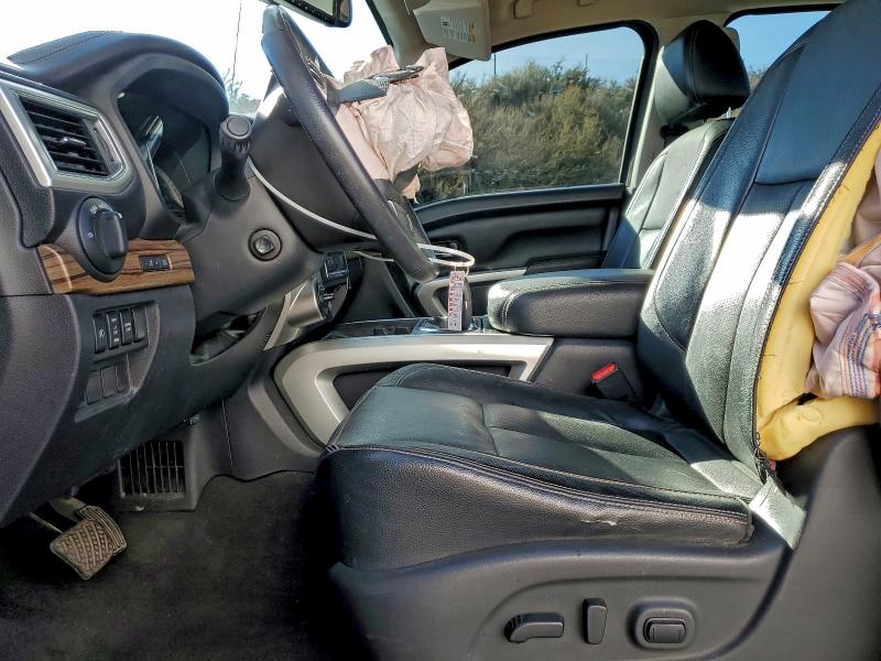 Фото 7 - NISSAN TITAN