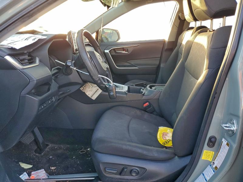 Фото 7 - TOYOTA RAV4