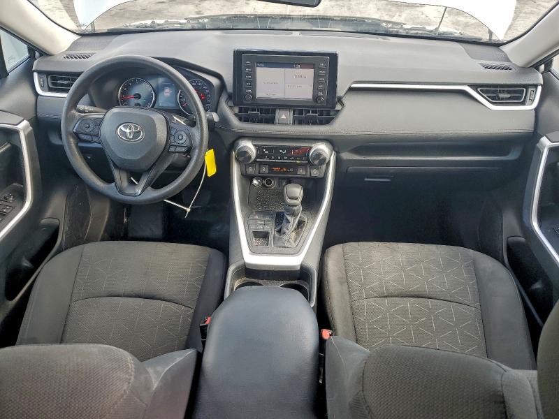 Фото 8 - TOYOTA RAV4