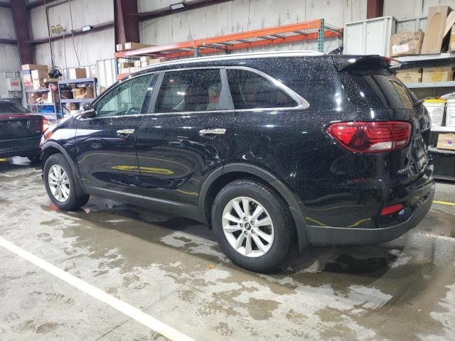 Фото 2 - KIA SORENTO