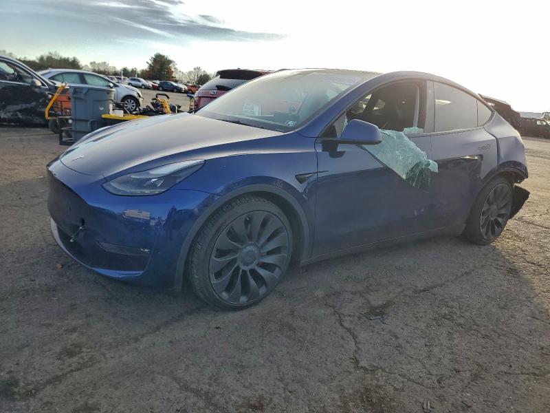 Фото 1 - TESLA MODEL Y